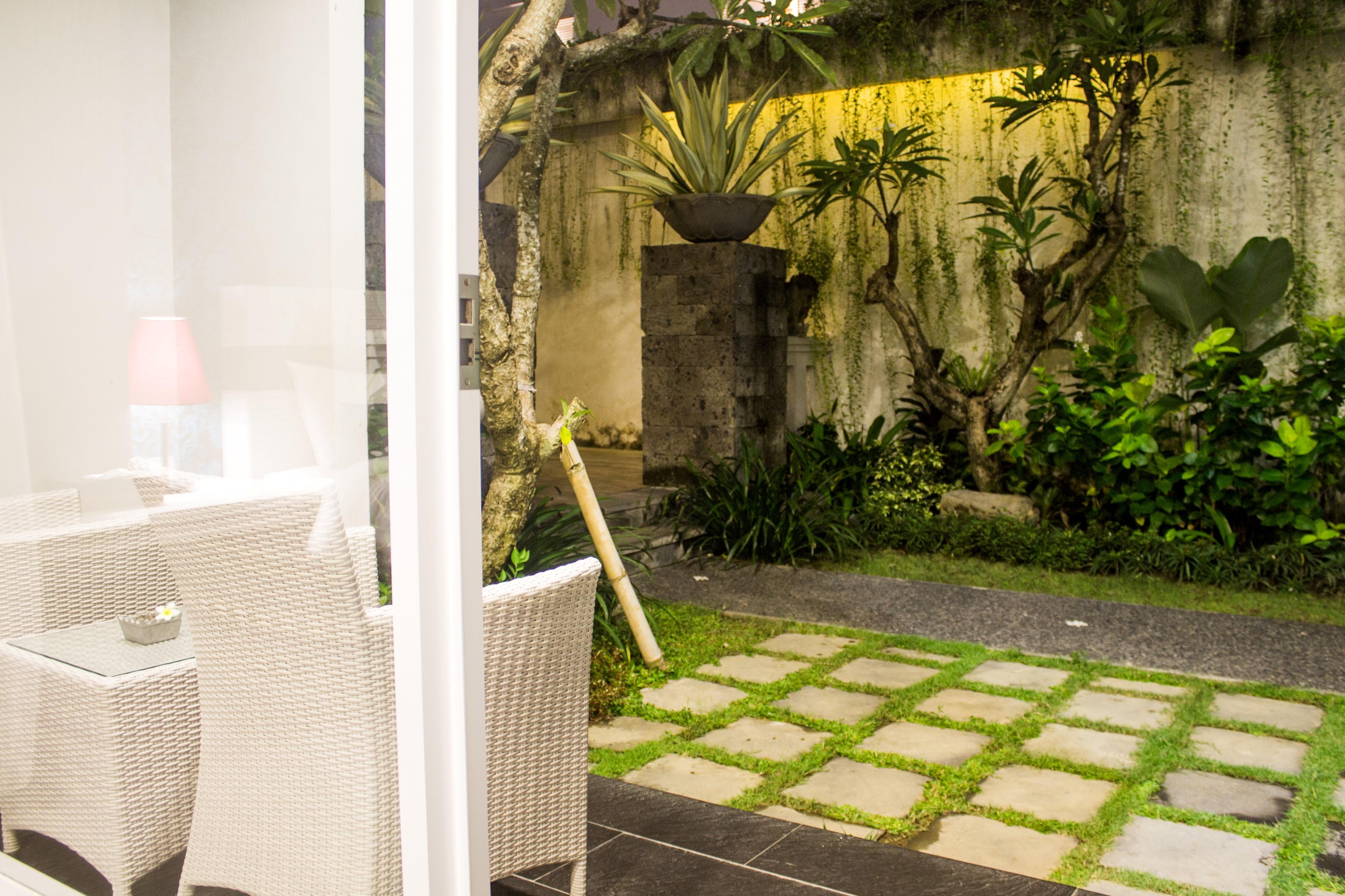 Transera Kamini Legian Hotel Экстерьер фото