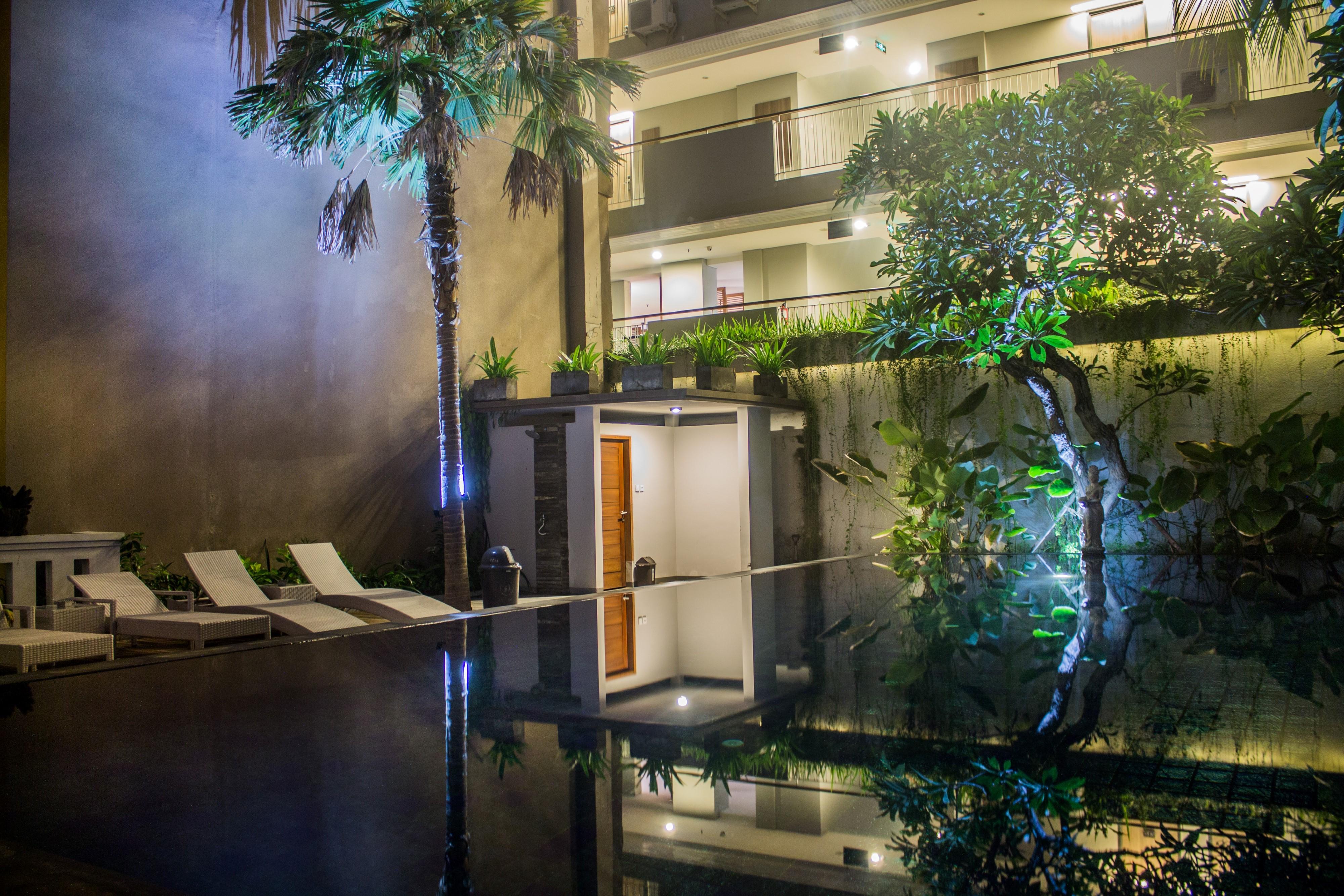 Transera Kamini Legian Hotel Экстерьер фото
