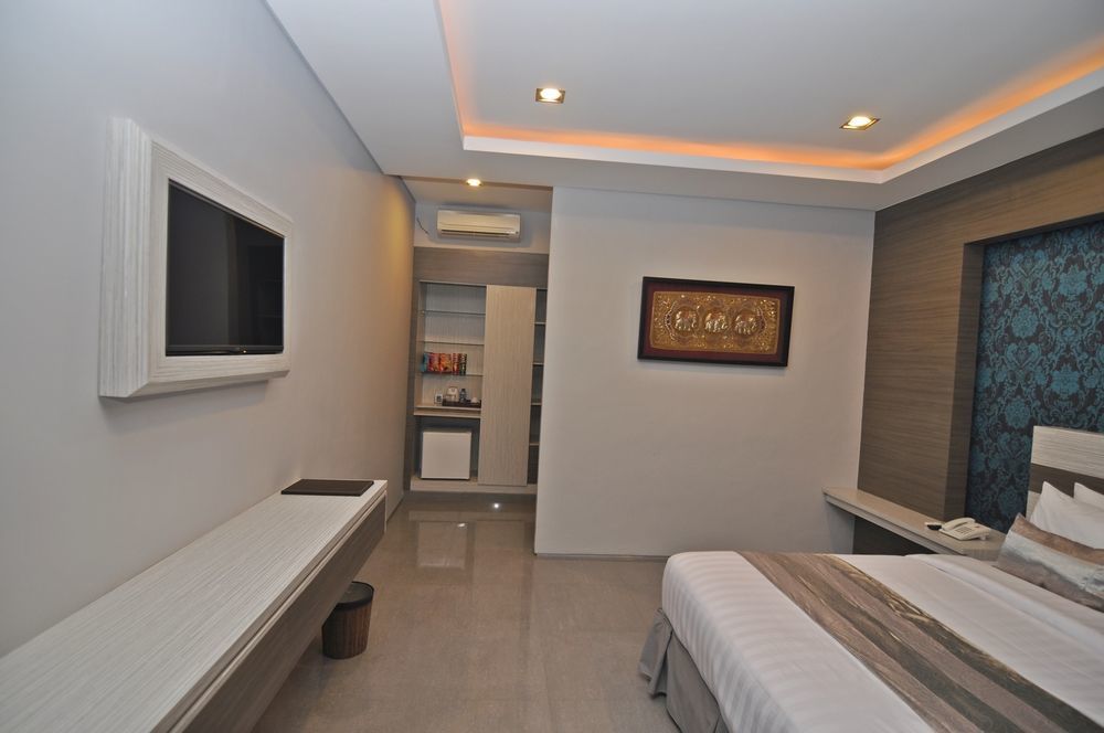 Transera Kamini Legian Hotel Экстерьер фото