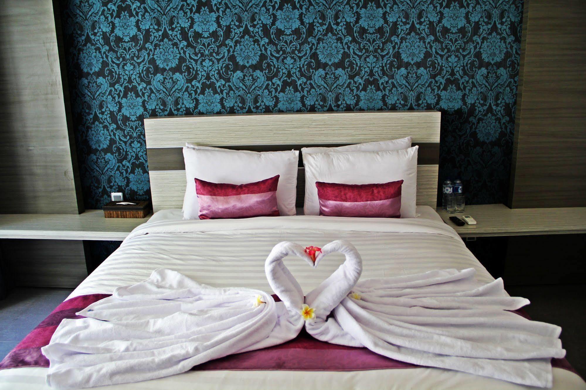 Transera Kamini Legian Hotel Экстерьер фото